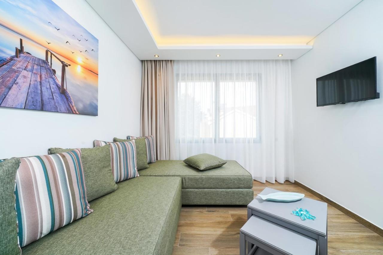 Maria Elena Suites ลีเมนาส ภายนอก รูปภาพ